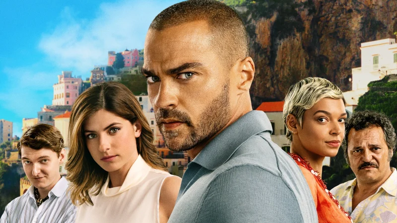 Sóng Gió Ở Costiera Hotel